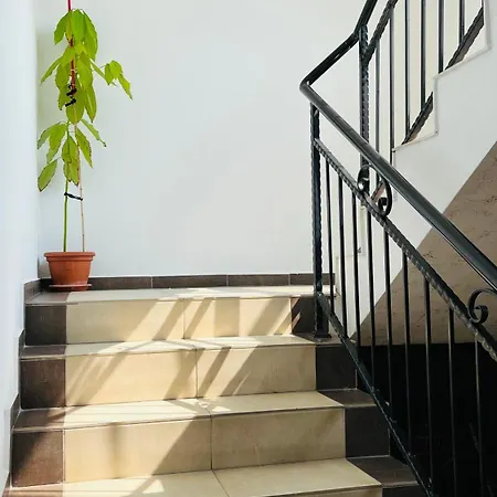 Astoria Ii 13 One Bedroom Parter Апартаменты